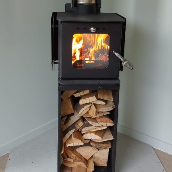 Beestove MZ01 tiny house ve kış bahçesi için mini şömine odunluklu tasarım